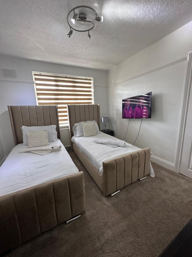 Sheri'S Home Away لندن المظهر الخارجي الصورة